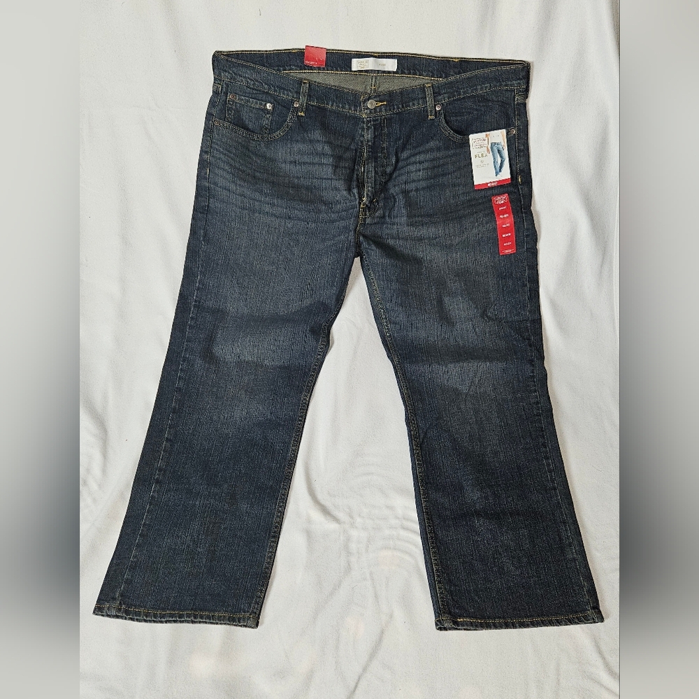 Signature Levi Strauss relaxed premium flex 46x30 denim jeans